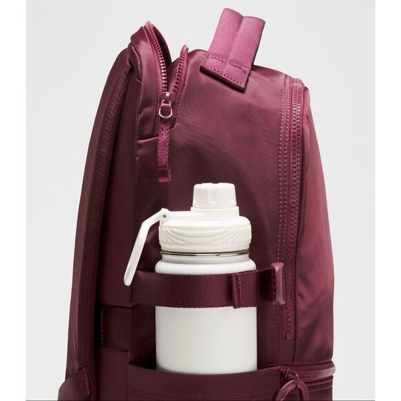 Lululemon Backpack New Crew 22L Burgundy Bay Red NEW - Picture 5 of 14